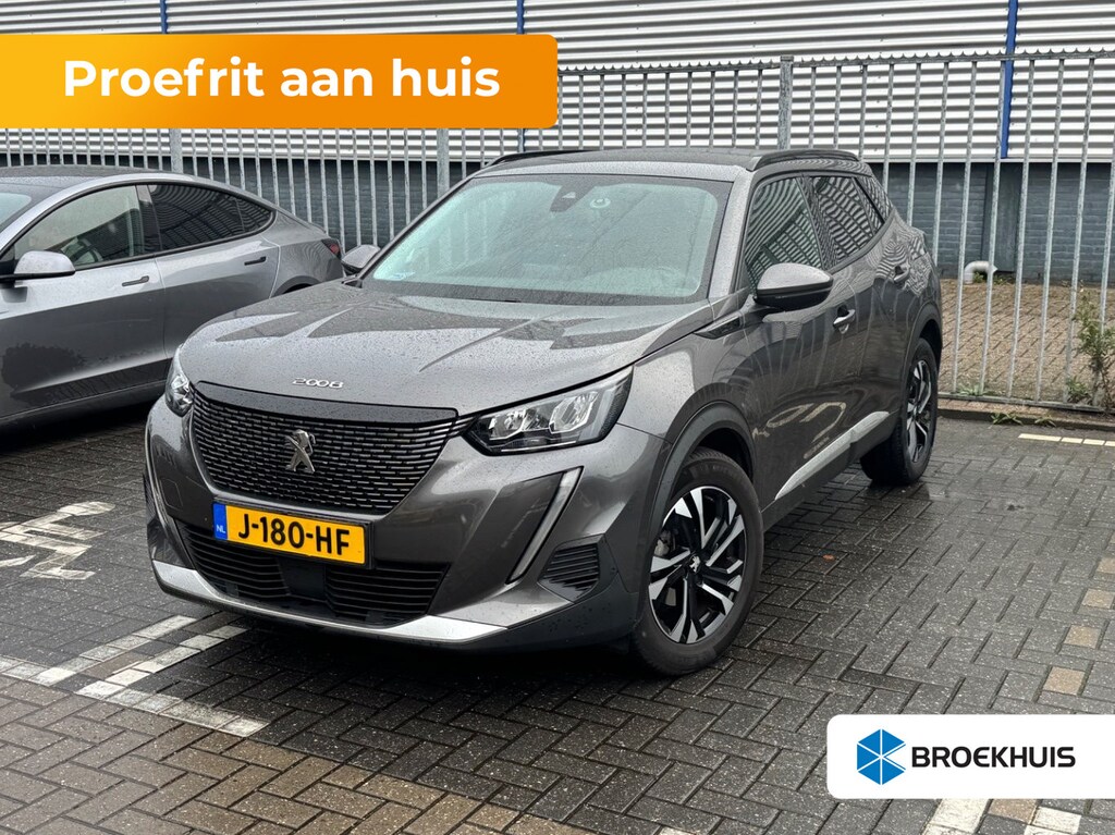 Peugeot 2008 1.2 PureTech Allure | Achteruitrijcamera | Climate Control | Cruise Control | Extra getinte ramen | 17'' Lichtmetalen velgen |'| Achterbank in delen neerklapbaar | Achteruitrijcamera | Airco (automatisch)
