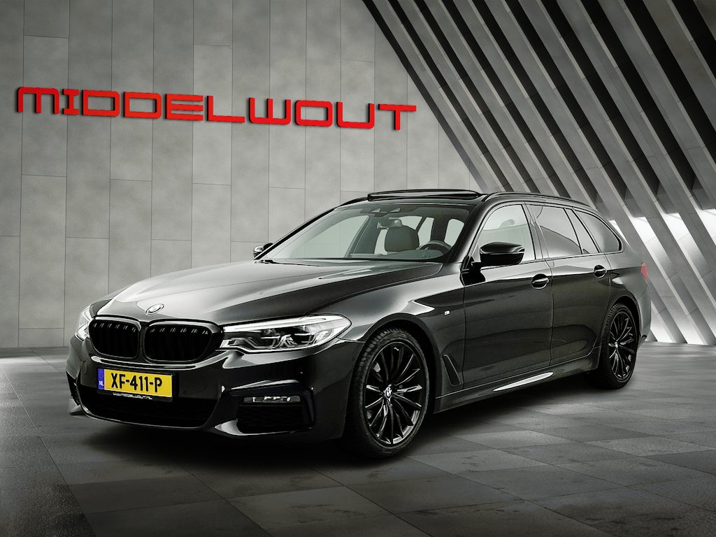BMW 5-Serie Touring 520i High Exe. M-Sport Pano-dak/Leder/Camera/Keyless Entry