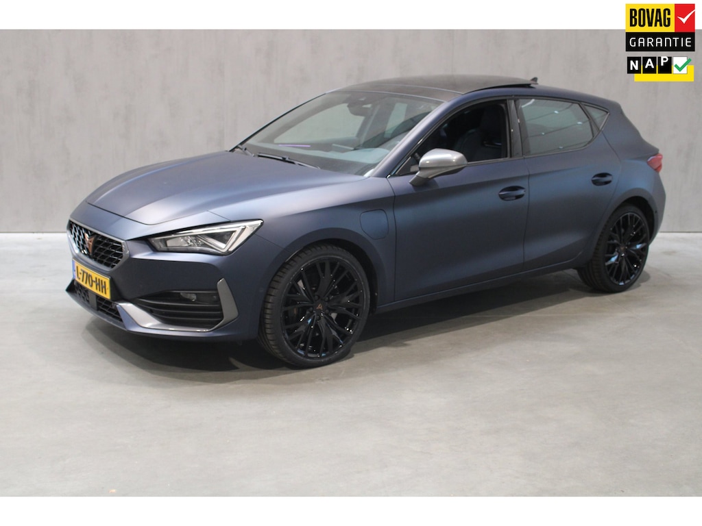 CUPRA Leon 1.4 e-Hybrid VZ Patrol Blue Matt/Pano/Camera/Elec. Leer memory Full Option Prijs is Rijklaar
