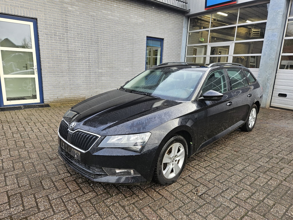 Skoda Superb Combi 1.6 TDI Active Business Engine broken, motor defect