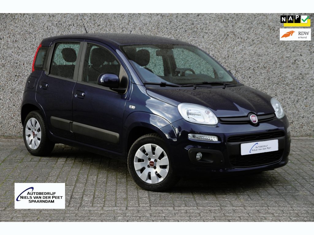 Fiat Panda 0.9 TwinAir Lounge / Airco / All season banden / Multifunctioneel stuurwiel / enz.