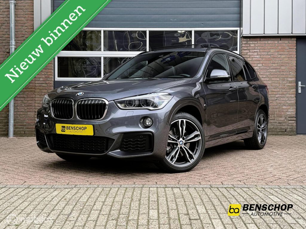 BMW X1 xDrive20i M Sport Schuifdak Navi Leer HUD LED Camera Hifi