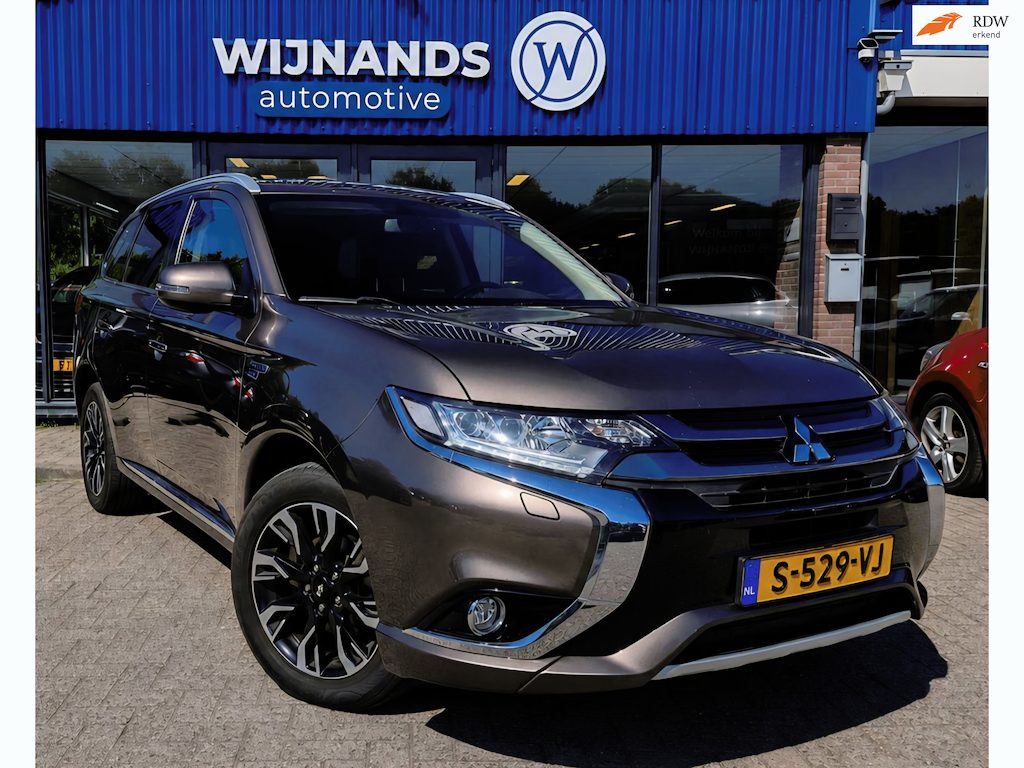 Mitsubishi Outlander 2.0 PHEV Instyle+ 4wd Dealer Oh 360° camera