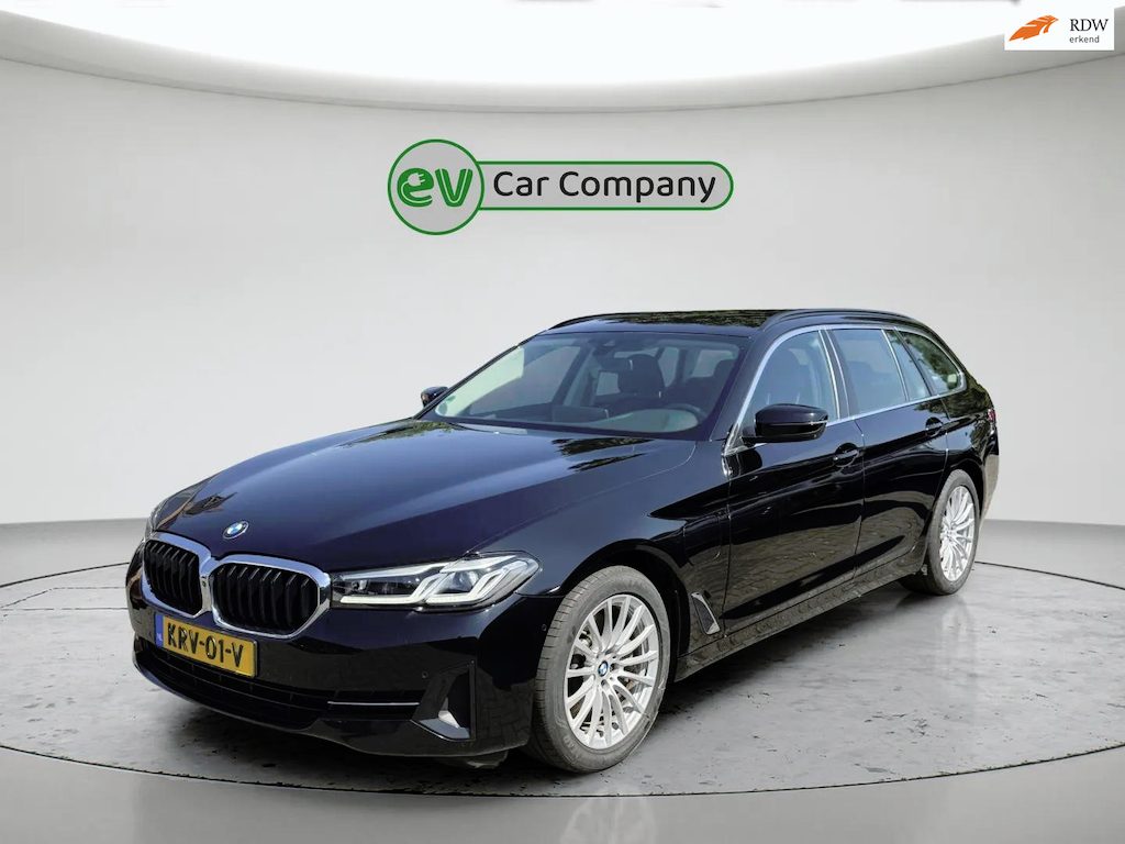 BMW 5-Serie Touring 530e Business Edition Plus | 360 Camera | Elektrische stoelen | CarPlay | 1e Eigenaar | Cruise Control