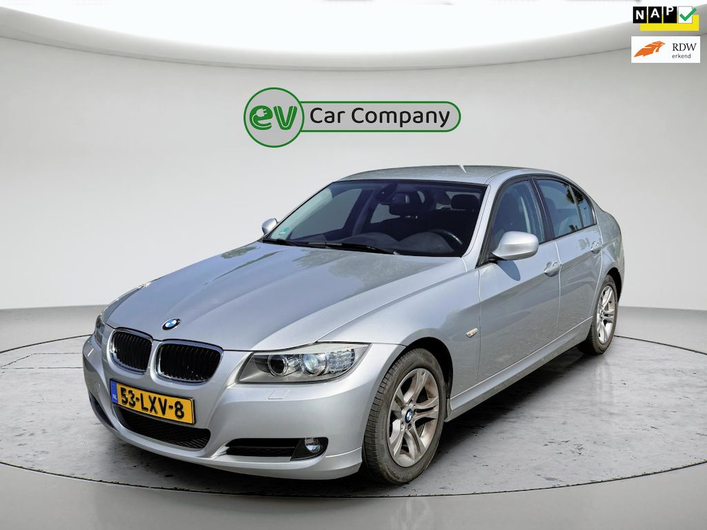 BMW 3-Serie 320i Business Line | 103k km NAP | Goed onderhouden | Parkeersensoren | Cruise Control | Climate Control