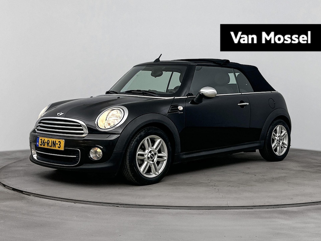 MINI Cooper Cabrio 1.6 122 Pk Chili | Canvas Cabriodak | Climate Control | Lederen Bekleding | Stoelverwarming | Parkeersensoren Achter | 16 Inch Lichtmetalen Velgen | Armsteun Voor | CD Speler | Windscherm | Alarm Klasse 3 |