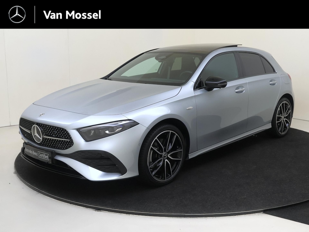 Mercedes-Benz A-klasse 250 e Business Solution AMG / Panaromadak / Headup-Display / 360Graden-Camera /