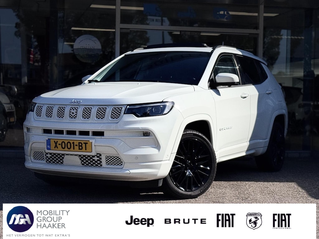 Jeep Compass 4xe 240 Plug-in Hybrid Electric S | White Edition | Carplay | 360 Camera