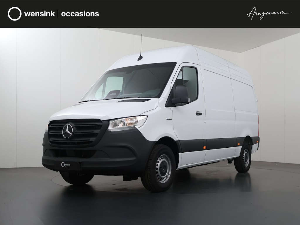 Mercedes-Benz eSprinter 314 L2 H2 PRO | 56 kWh | 100% elektrisch | Parkeerpakket met achteruitrijcamera | 2000kg Trekhaak | 115Kw/u DC Snelladen | Smartphone integratie pakket | Carplay | Camera | Comfort bestuurdersstoel |