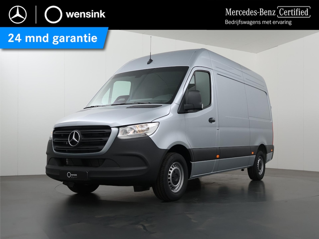 Mercedes-Benz Sprinter 315 CDI | L2 H2 | RWD | AUT. | PRO | BPM VRIJ! | AIRCO | CRUISE | 3500 KG AHW | CARPLAY | ANDROID AUTO | DODEHOEKASSISTENT | METALLIC | SPOORASSISTENT | MULTIFUNCTIONEELSTUURWIEL | ACHTERUITRIJCAMERA | CERTIFIED