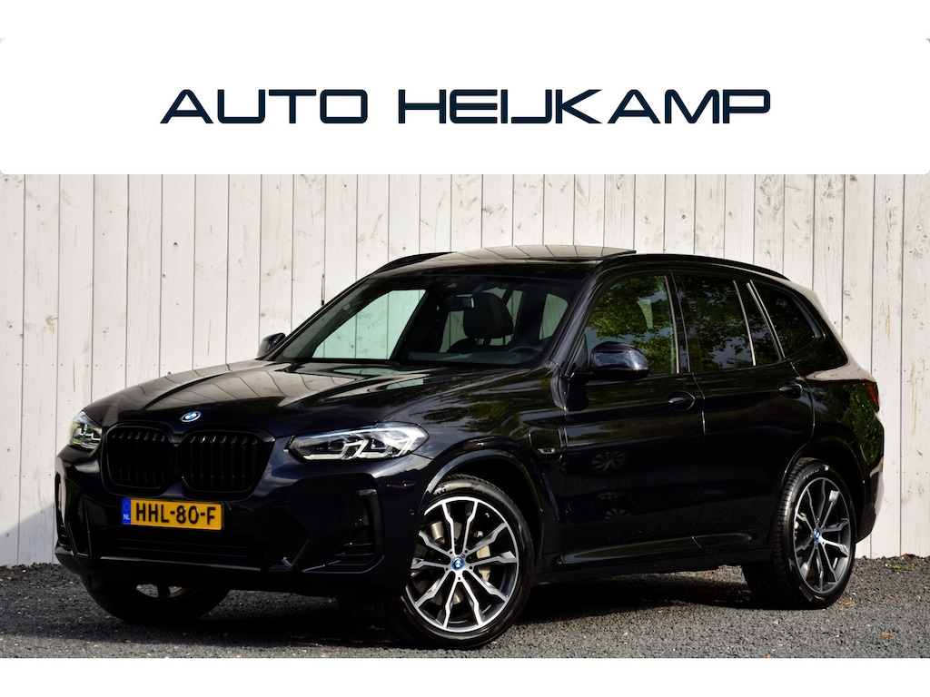 BMW X3 XDrive30e High Executive | M-Pakket | Trekhaak | Pano-dak |