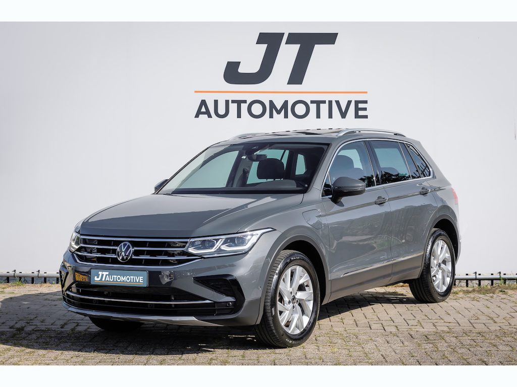 Volkswagen Tiguan 1.4 TSI Plug in Hyb Elegance panoramadak | adaptive cruise | Camera | Elektrische achterklep | Carplay | Dab | Dodehoekdetectie