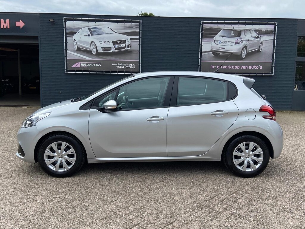 Peugeot 208 1.2 PureTech Blue Lion 1e Eigenaar dealer onderhouden 18.981 Kilometer n.a.p - Airco - Cruise - Navi - Bluetooth - Pdc