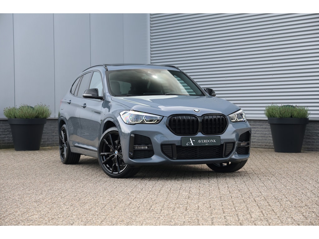 BMW X1 xDrive25e 220pk M-Sport Pano|Memory|H&K|Leder|Stuurvw|HUD|Cam