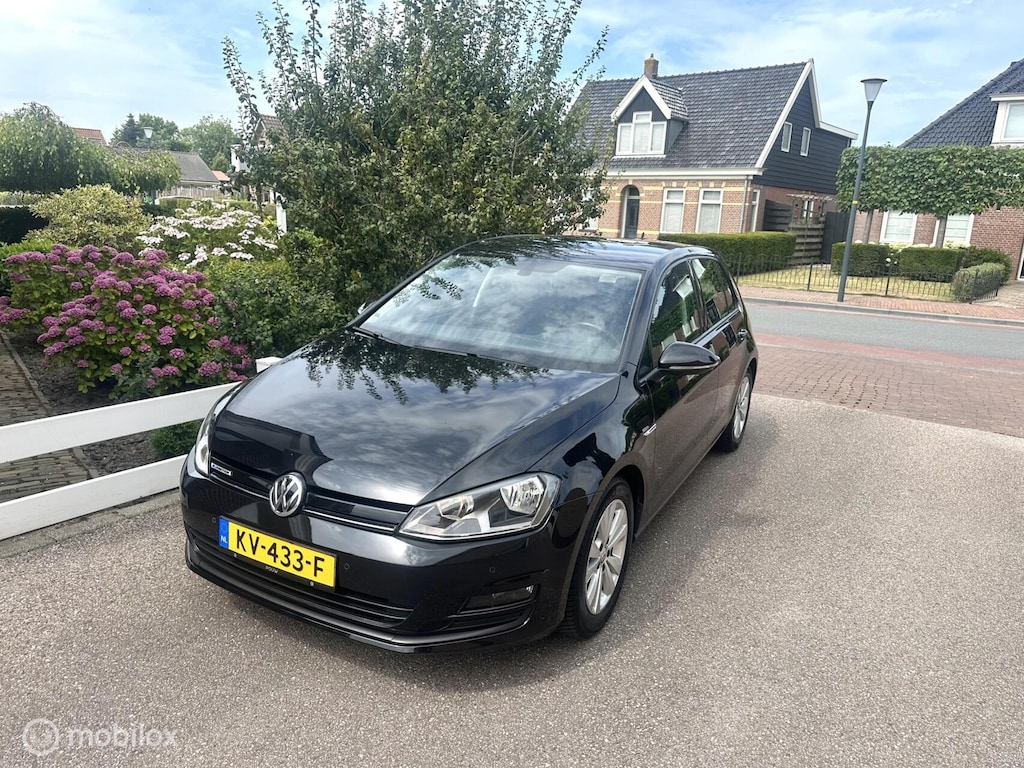 Volkswagen Golf 1.0 TSI 116PK Comfortline CLIMATE CONTROLE CARPLAY NAVIGATIE PARKEERSENSOREN ZEER NETTE AUTO!!