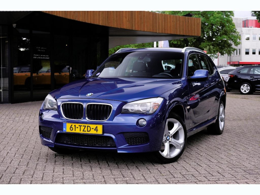 BMW X1 sDrive20i|Rijklaar!|LeMansblau|M-Sport|Trekhaak|Clima|Cruise|Xenon|Navi|Bluetooh