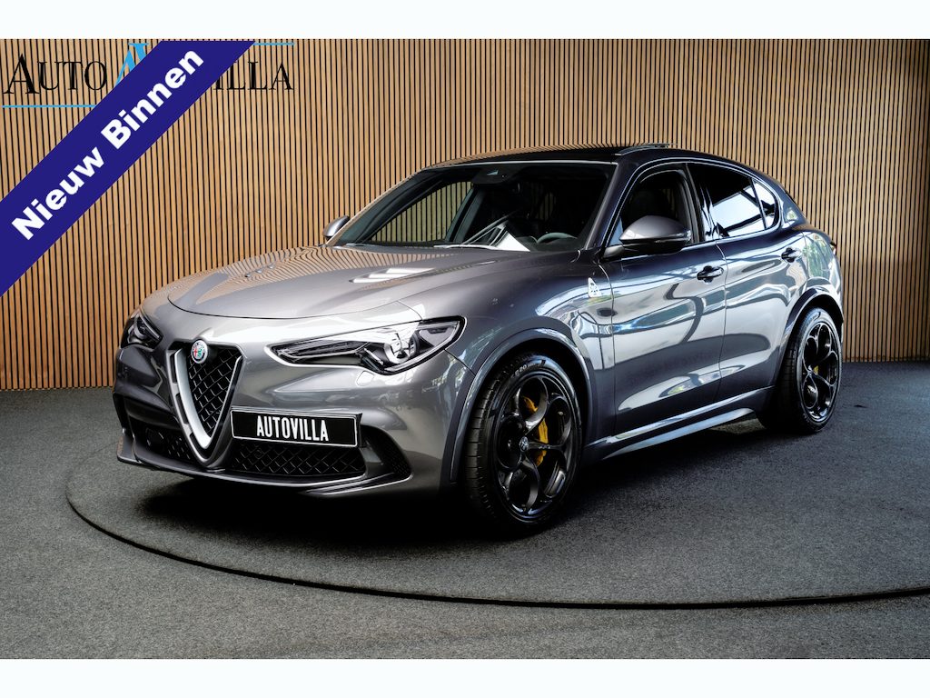 Alfa Romeo Stelvio 2.9 V6 AWD Quadrifoglio Harman K Leer ACC Carbon Seat Pack Panoramadak PDC Camera Memory seats Stuurverwarming Stoelverwarming LM velgen