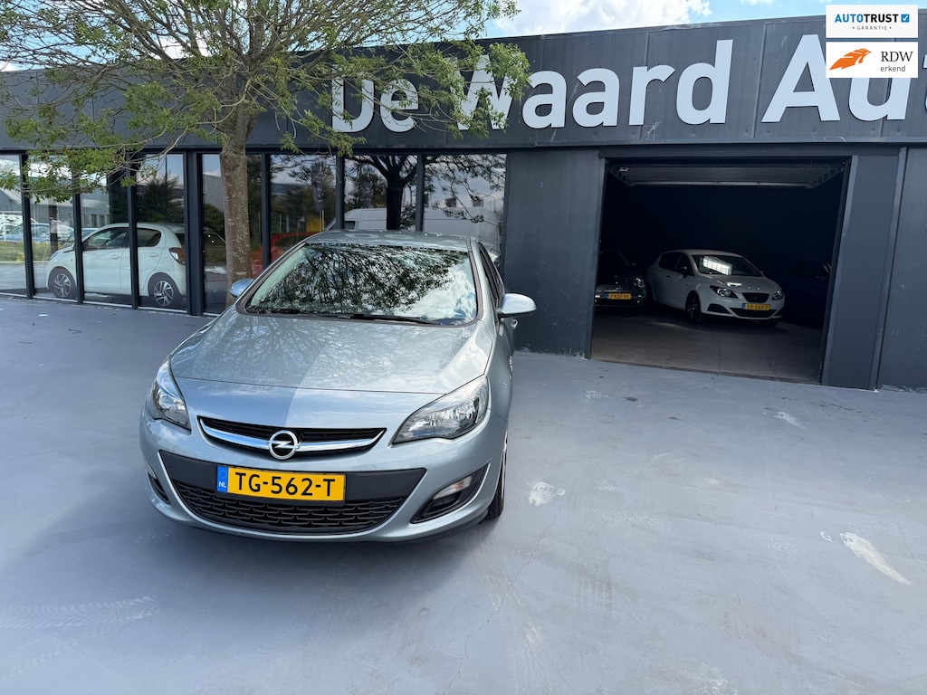 Opel Astra 1.4 Cosmo/ airco/cruise/PDC achter/LM velgen/dealer onderhouden/6 maanden garantie