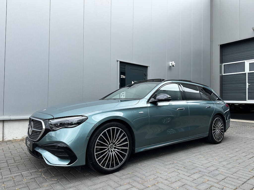 Mercedes-Benz E-klasse Estate 300 e Sport Edition AMG Line | Pano | Widescreen | Trekhaak | Leder | 360 | Memory | Stoel verw/Verkoel | ACC | NL auto