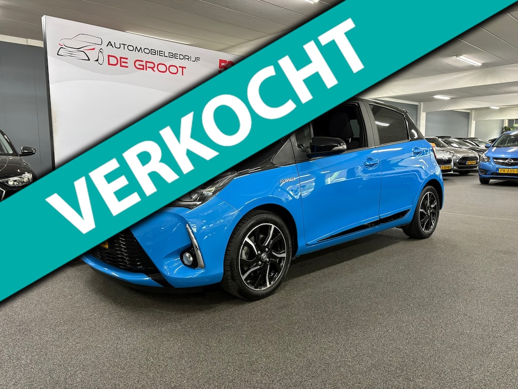 Toyota Yaris 1.5 Hybrid SkyBlue/ Automaat/ NL auto/ Achteruitrijcamera/ Pano
