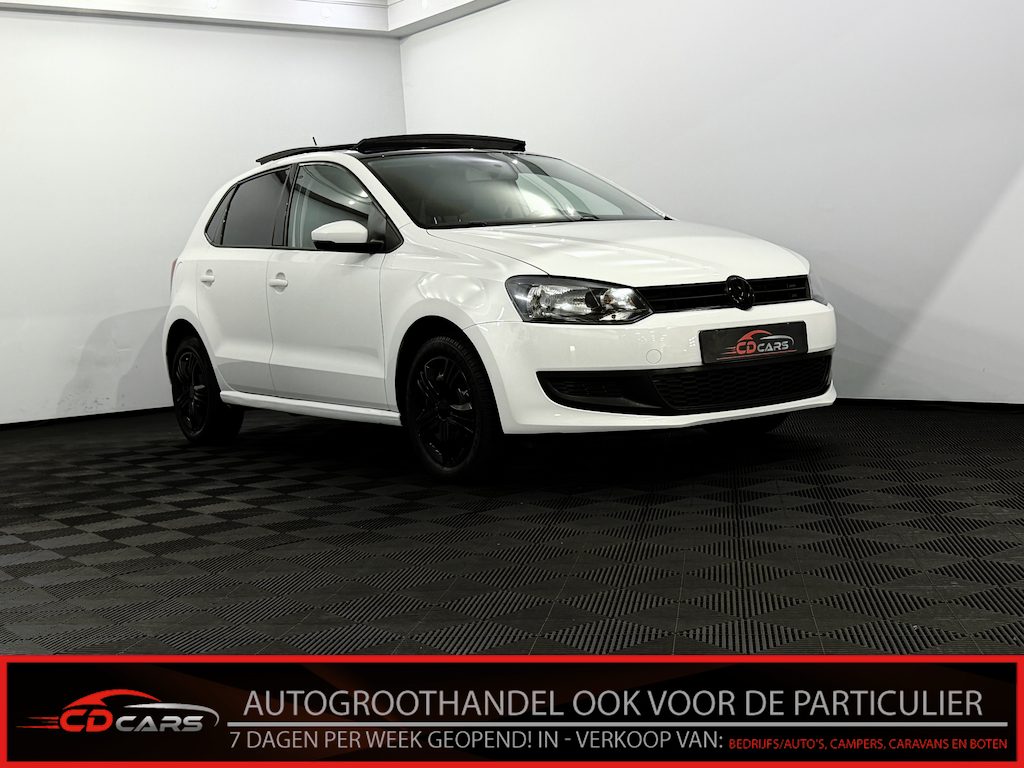 Volkswagen Polo 1.2 Easyline Panoramadak, Clima, Apple carplay, Mistlamp, Bluetooth