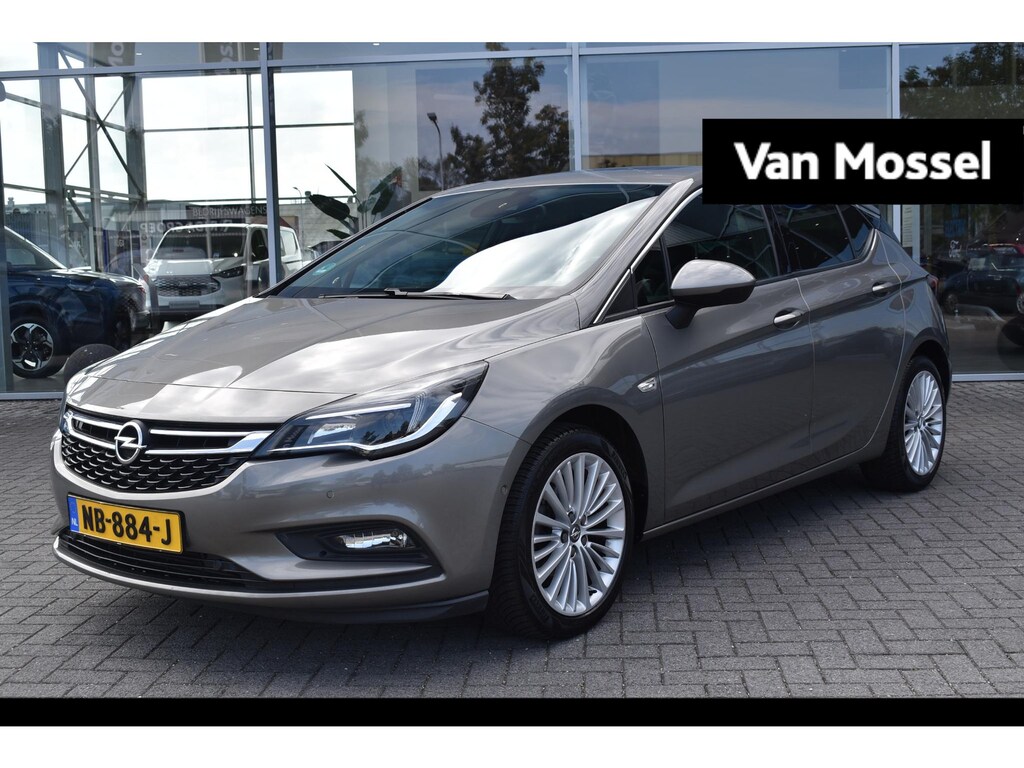 Opel Astra 1.4 Innovation | Panoramadak | Trekhaak | Climate Control | Cruise Control |  Achteruitrijcamera | Navigatie |