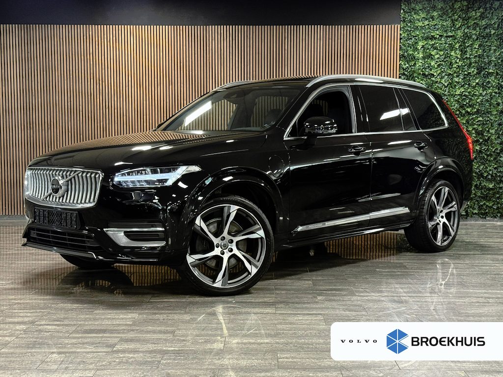 Volvo XC90 T8 AWD Recharge Inscription | Luchtvering | Trekhaak | 360 Camera | Harman Kardon | Adaptieve Cruise Control | Stoelverwarming voor+achter | Stuurwielverwarming | Schuifdak | 22 Inch | Full LED Meesturende koplampen | Standkachel met Volvo On Call App | Gelamineerde/geluidwerende zijruiten | Pilot Assist | BLIS Dode Hoek Detectie | Elektrische voorstoelen geheugen | Lederen bekleding | Zitting verlenging voorstoelen | Keyless Drive | Parkeersensoren voor+achter | Privacy Glass | Elektrisch bedienbare achterklep | Geïntegreerde zongordijnen achterportieren | Geïntegreerd kinderzitje achterin | 7-Persoons | 4-Zone Climate Control | DAB Radio | Apple Carplay/Android Auto | Alarm Klasse III | Volvo On Call met mobiele App functie | Onyx Black Metallic |