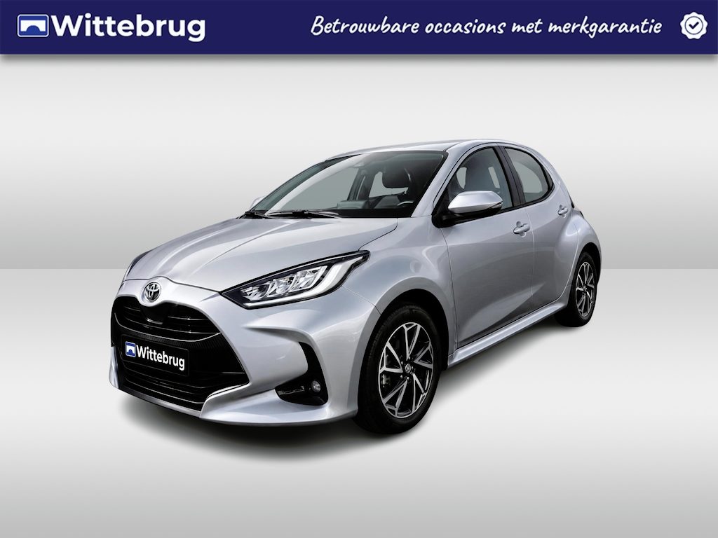 Toyota Yaris 1.5 VVT-i Dynamic / CAMERA / 16"LMV / APPLE Carplay / Android Auto