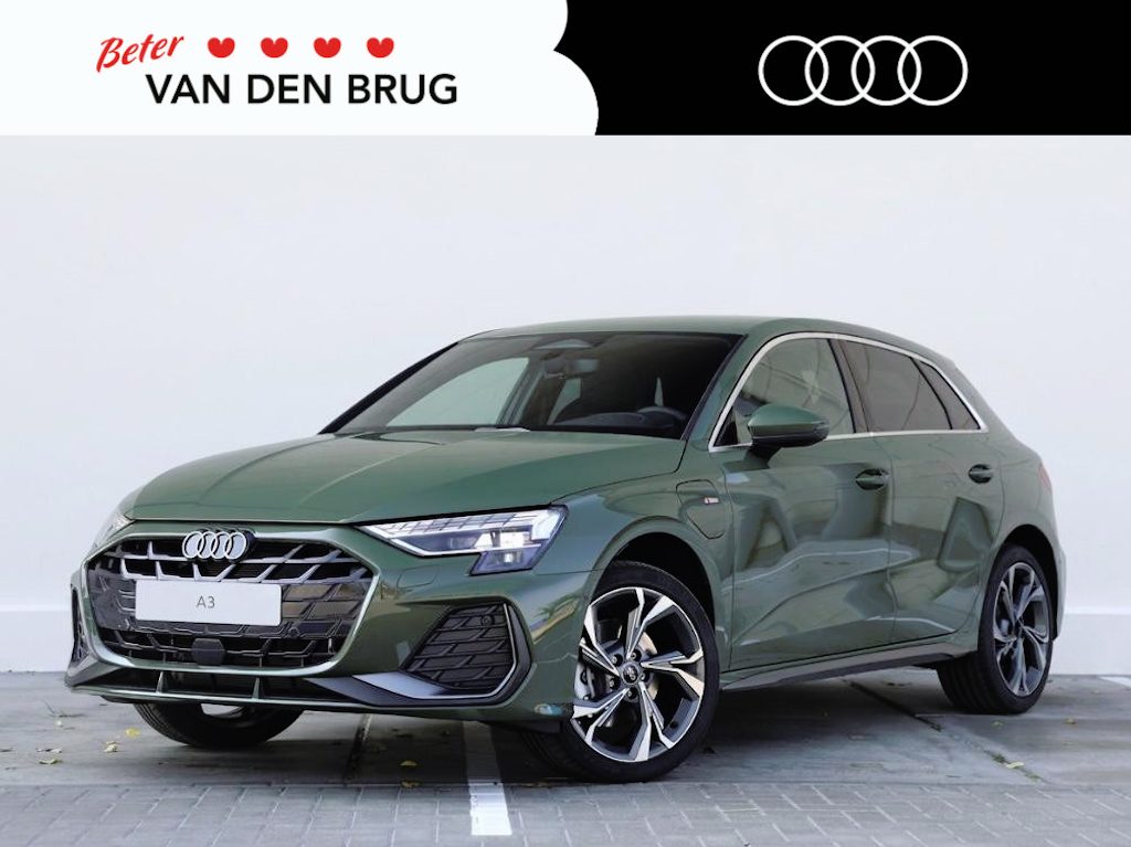 Audi A3 Sportback S edition 40 TFSI e 204 PK | 18" Lichtmetalen velgen | Privacy glas |