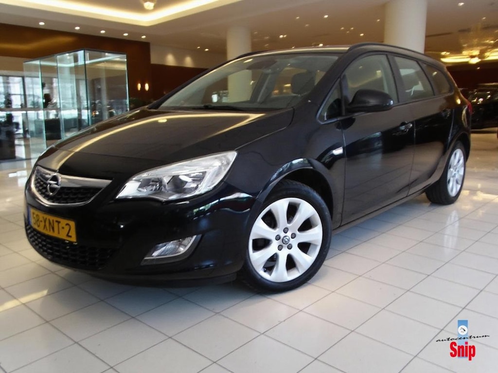 Opel Astra Sports Tourer 1.4 Cosmo