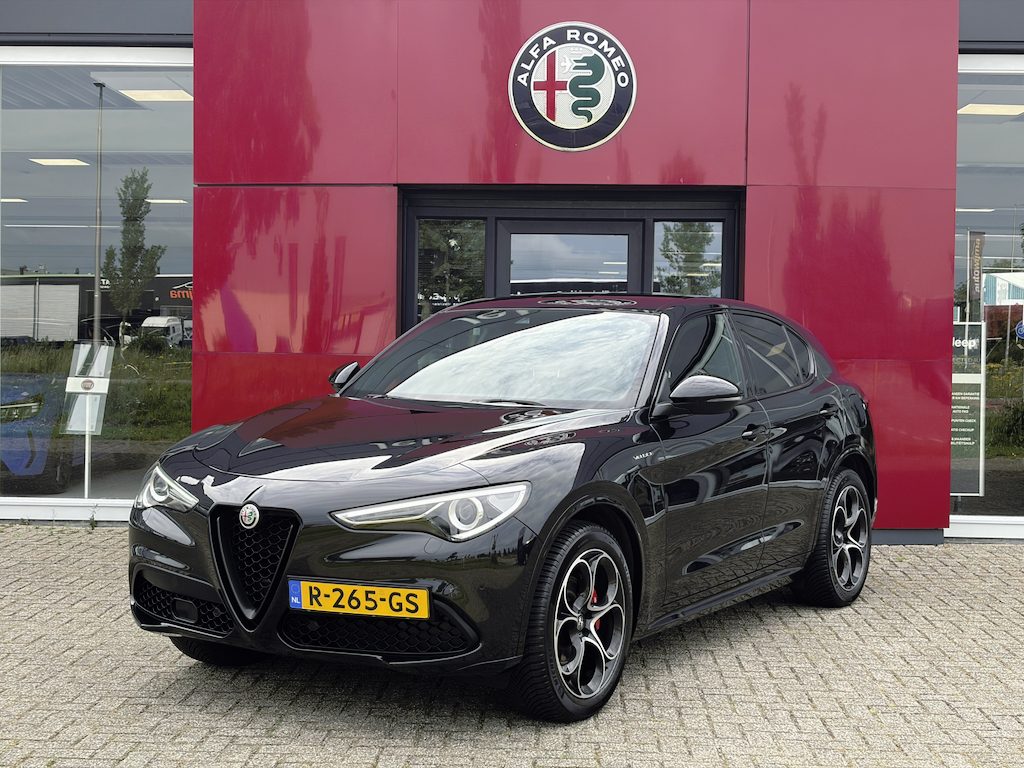 Alfa Romeo Stelvio 2.0 T AWD Veloce | Harman-Kardon | Camera | trekhaak afneembaar