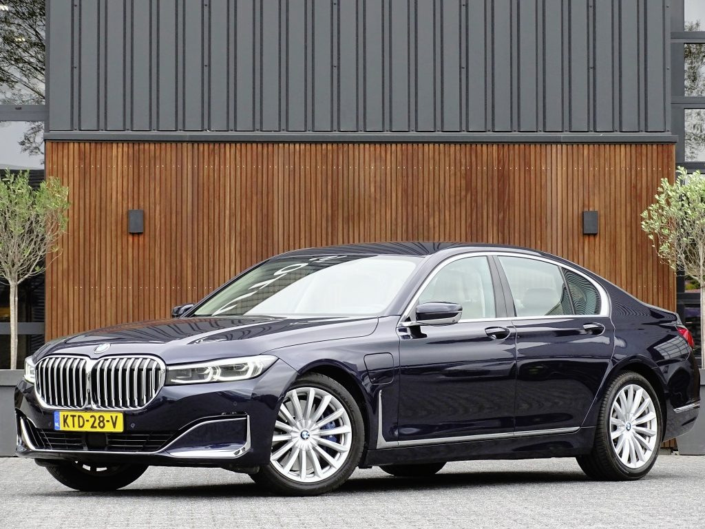 BMW 7-Serie 745e 394PK / M-Individual / ACC / Softclose / Laser / 360°