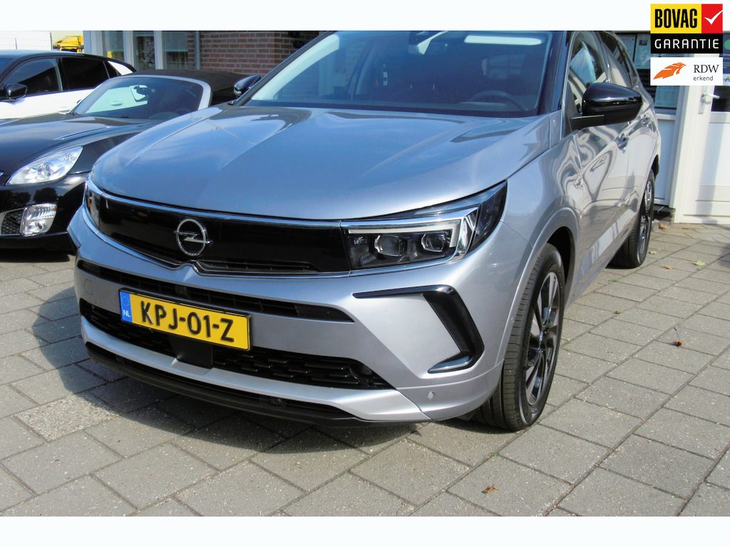 Opel Grandland 1.6 Turbo Plug-In Hybrid Business Elegance