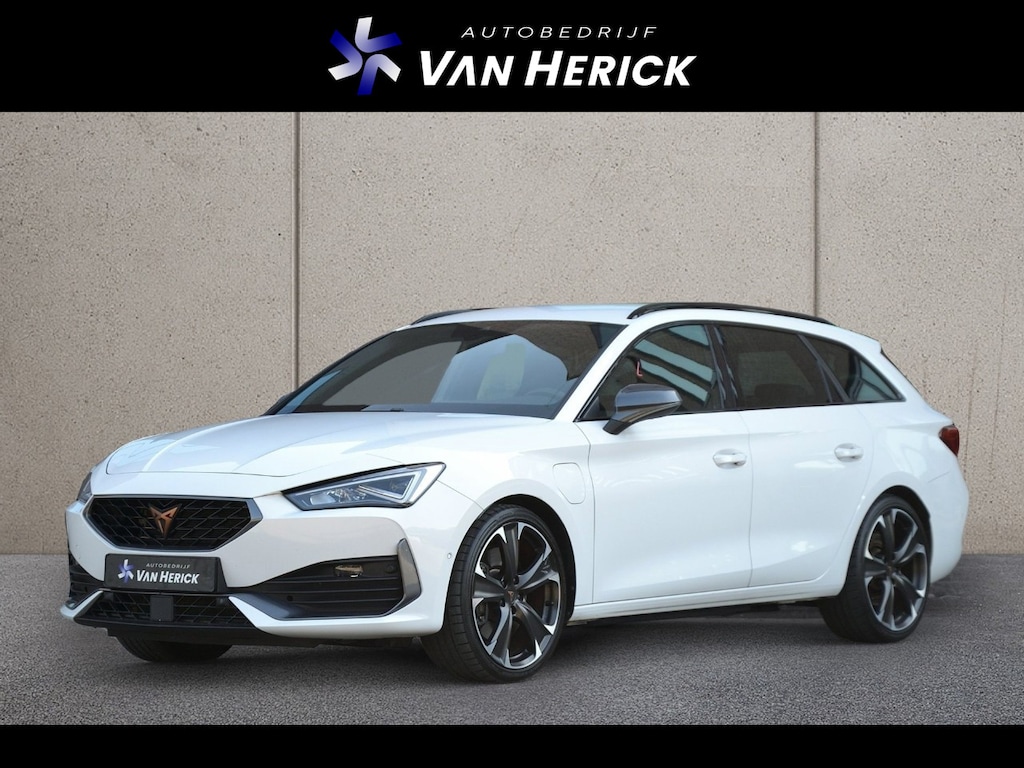 CUPRA Leon Sportstourer 1.4 e-Hybrid VZ 245PK Business | Keyless | LED Matrix | Navigatie