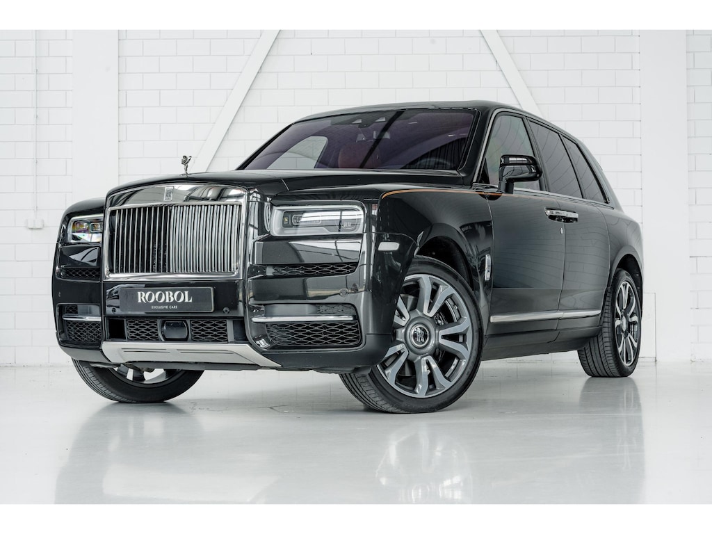 Rolls-Royce Cullinan | Bespoke | 4 Seats | Glass Partition | Theatre |