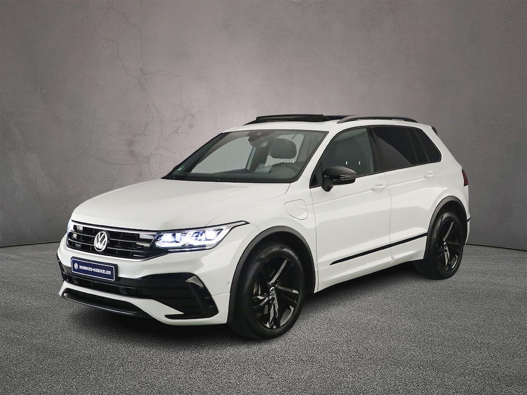 Volkswagen Tiguan R-Line Business+ 1.4 TSI eHybrid 245pk DSG Automaat Trekhaak, Black Style, Panoramadak, Head up display, Adaptive cruise control, Elektrische achterklep