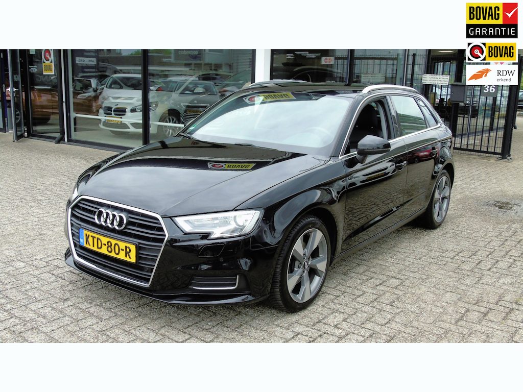 Audi A3 SPORTBACK 1.5 TFSI CoD Design Pro Line Plus Digital Dash