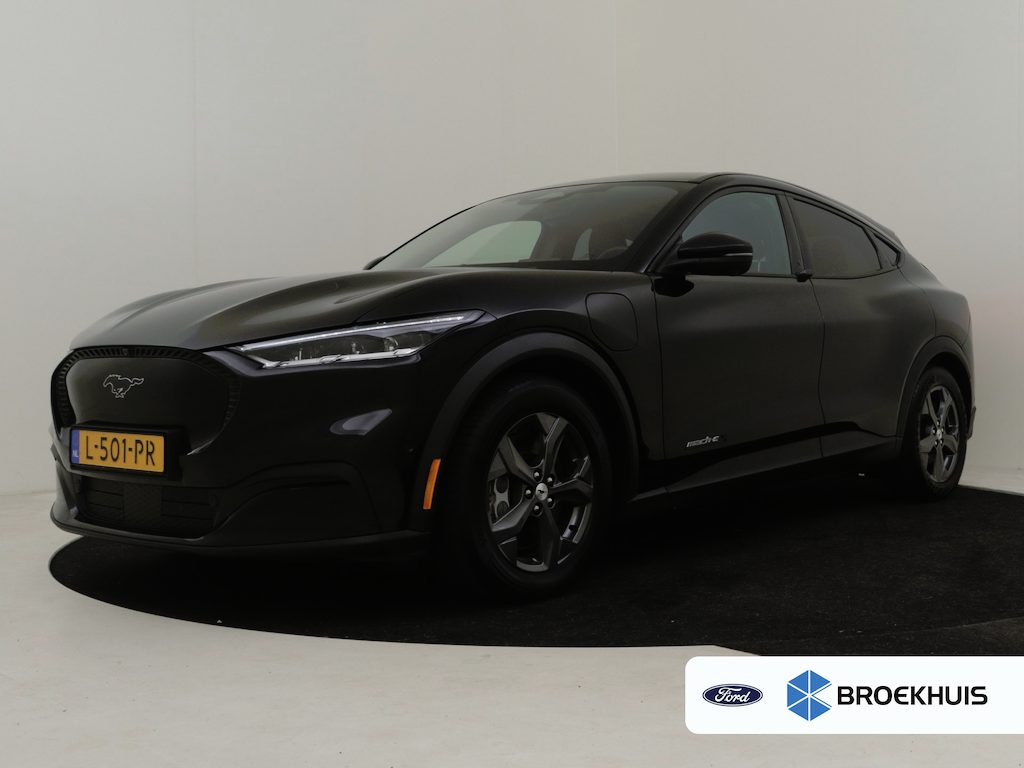 Ford Mustang Mach-E Extended RWD 98 kWh | 360gr Camera | SOH 93% l Glazen pano-dak | Stoel/stuurverw | Navi | Elektr stoel met memory | Keyless | Parkeer assistent | DAB | LED | 18"LMV