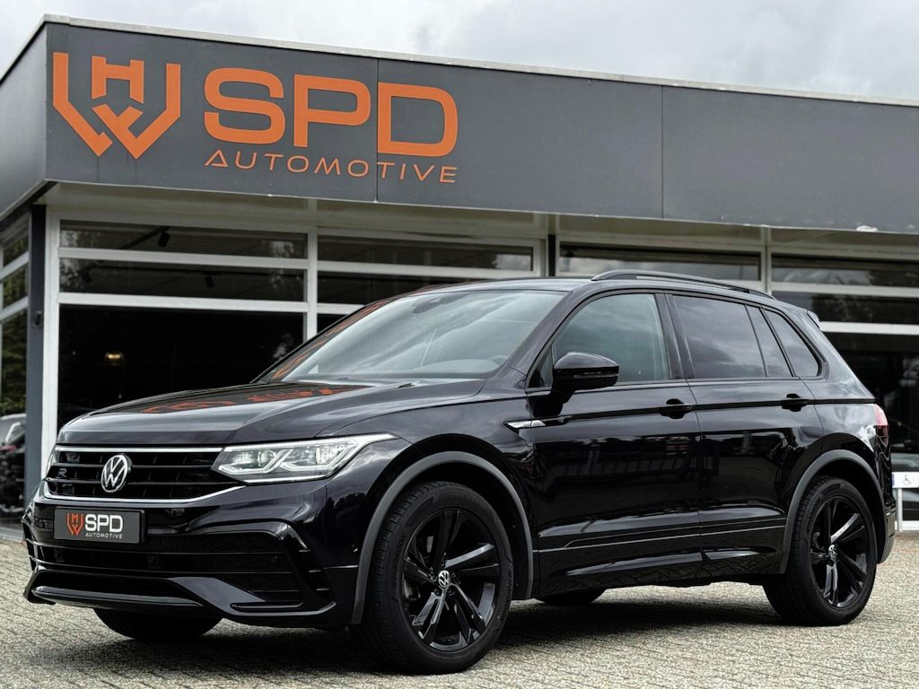 Volkswagen Tiguan 1.5TSI R-Line|Black-style|Matrix|ACC|CAM