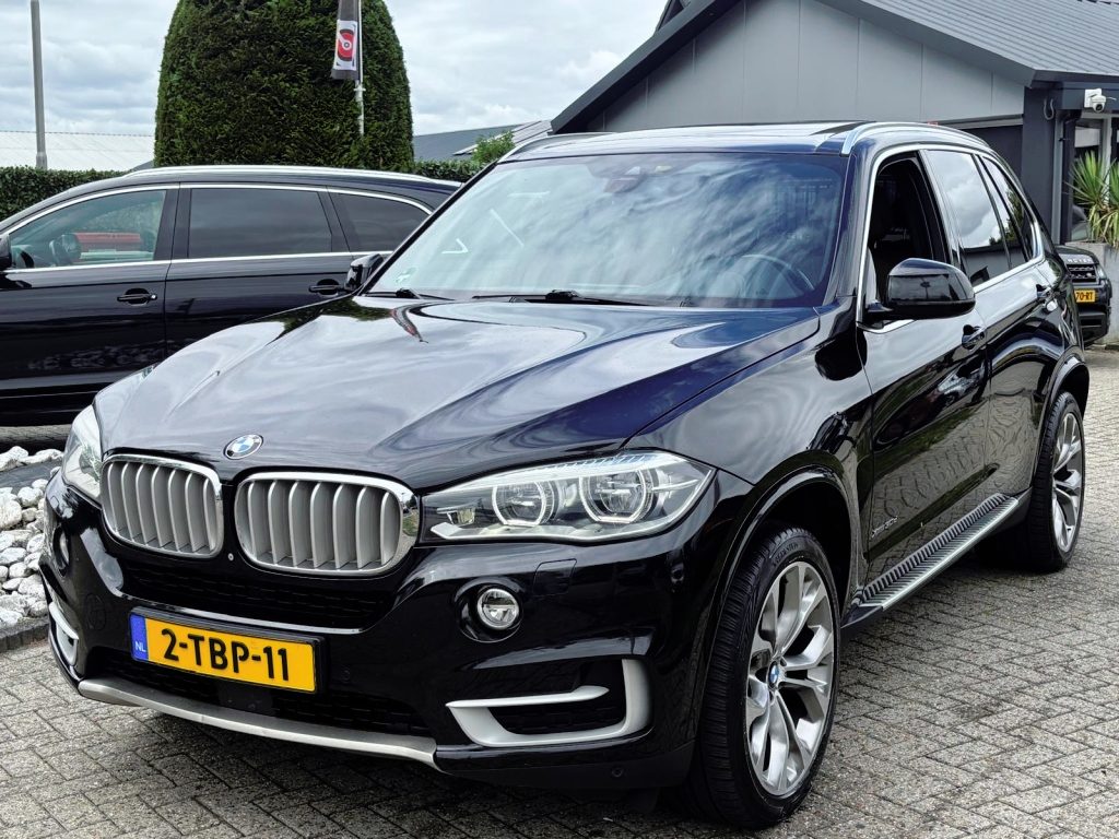 BMW X5 3.0D 2014 Sportpakket Panoramadak Trekhaak 3500KG