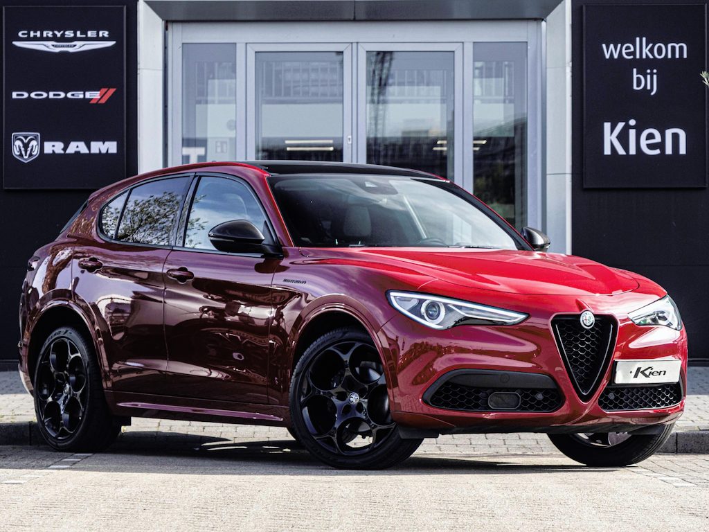Alfa Romeo Stelvio 2.0 T AWD Estrema | Pano | Quadrifoglio Carbon interieur + Exterieur | 21"velgen | Elektrische stoelen + Memory |