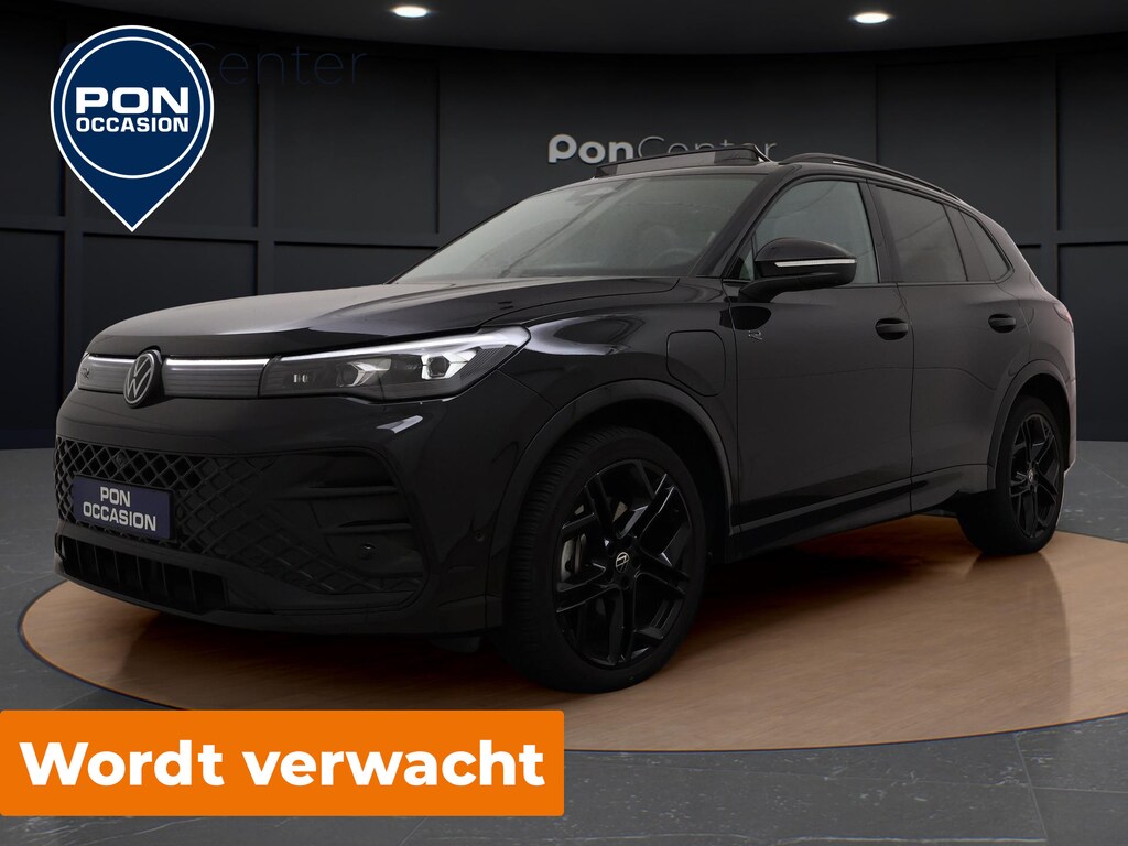 Volkswagen Tiguan 1.5 eHybrid R-Line | Pano Dak | Trekhaak | 360 Camera | Head-up Display | Harman Kardon | Elek. Achterklep | Stuur-/Stoelverwarming | Matrix LED | 20'' |