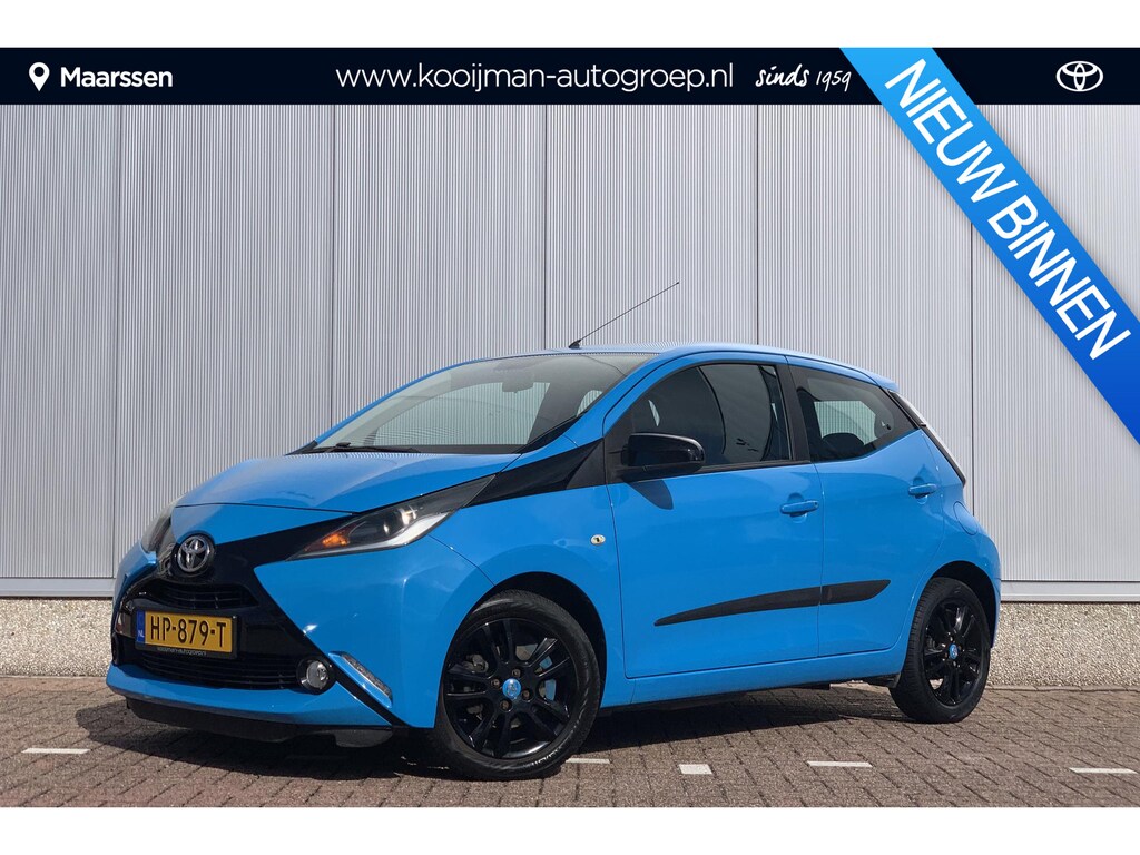 Toyota Aygo 1.0 VVT-i x-cite / Airco / Zwarte Velgen / Cruise Control