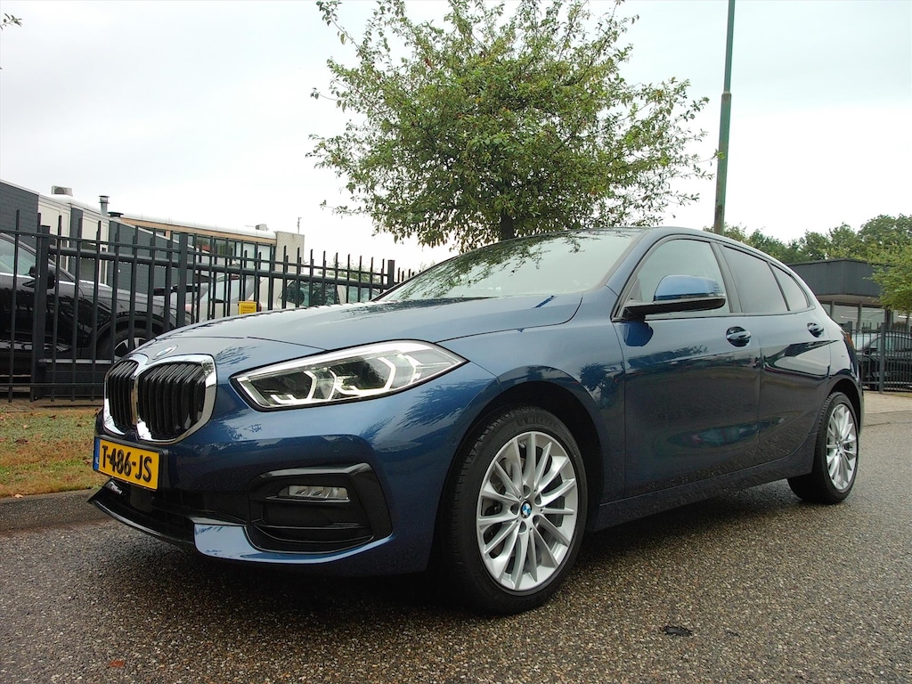 BMW 1-Serie (f40) 118i 136pk Automaat Sport Line Comfort Pack Apple Carplay Clima