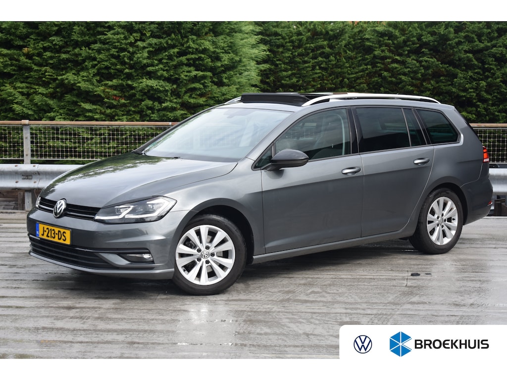 Volkswagen Golf Variant 1.5 130PK TSI Comfortline | ACC | Schuif-kanteldak | Achteruitrijcamera | Afneembare trekhaak | Advance Pakket | Stoelen Pakket | Comfort Pakket | Navigatie Pakket