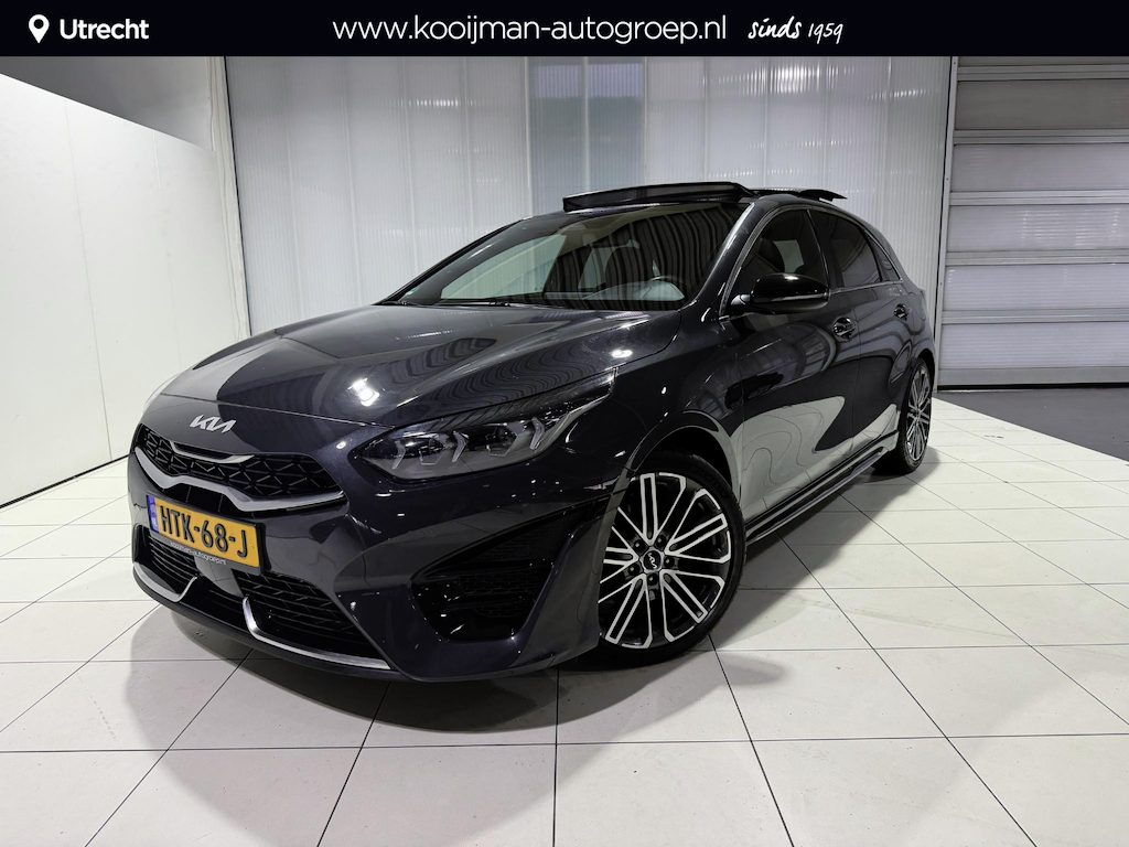 Kia Ceed 1.5 T-GDi GT-PlusLine AUTOMAAT, Schuif kantel dak, 18 inch, Stoel en Stuur verwarming, Apple Carplay/Android Auto.
