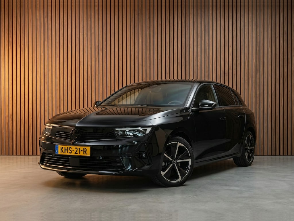 Opel Astra Sports Tourer 1.2 Turbo GS - navigatie / camera / carplay / verwarming / 130 pk