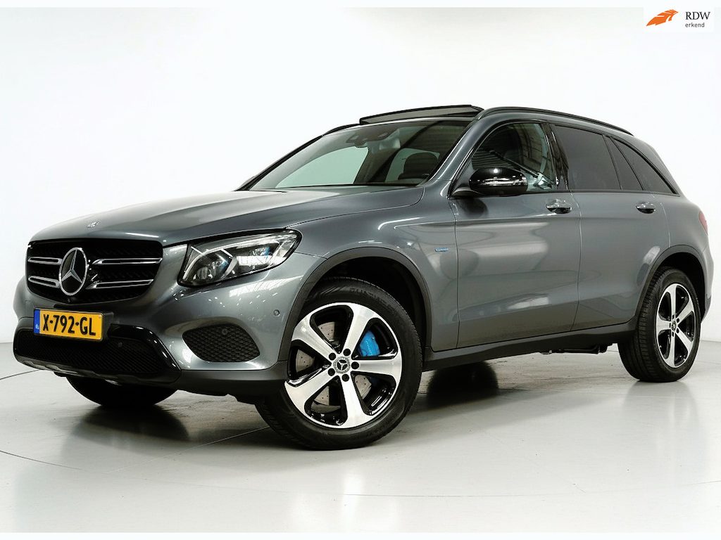 Mercedes-Benz GLC 350e 4MATIC - AMG - Panorama - Burmester - Leder - Stoelverwarming