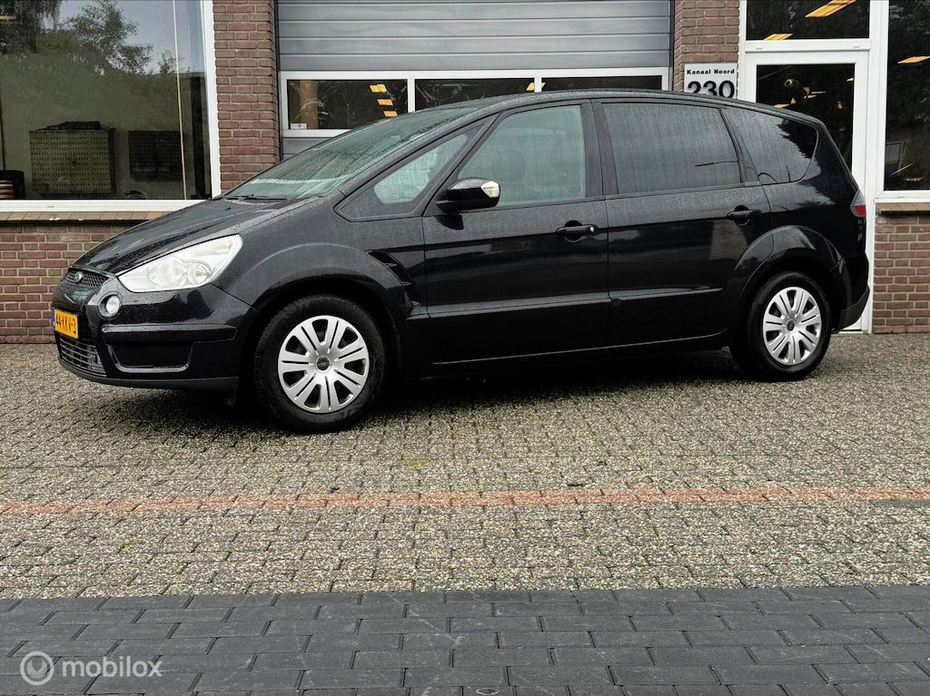 Ford S-Max 2.0 Titanium 7p. ECC-AIRCO/NAVI/CRUISE
