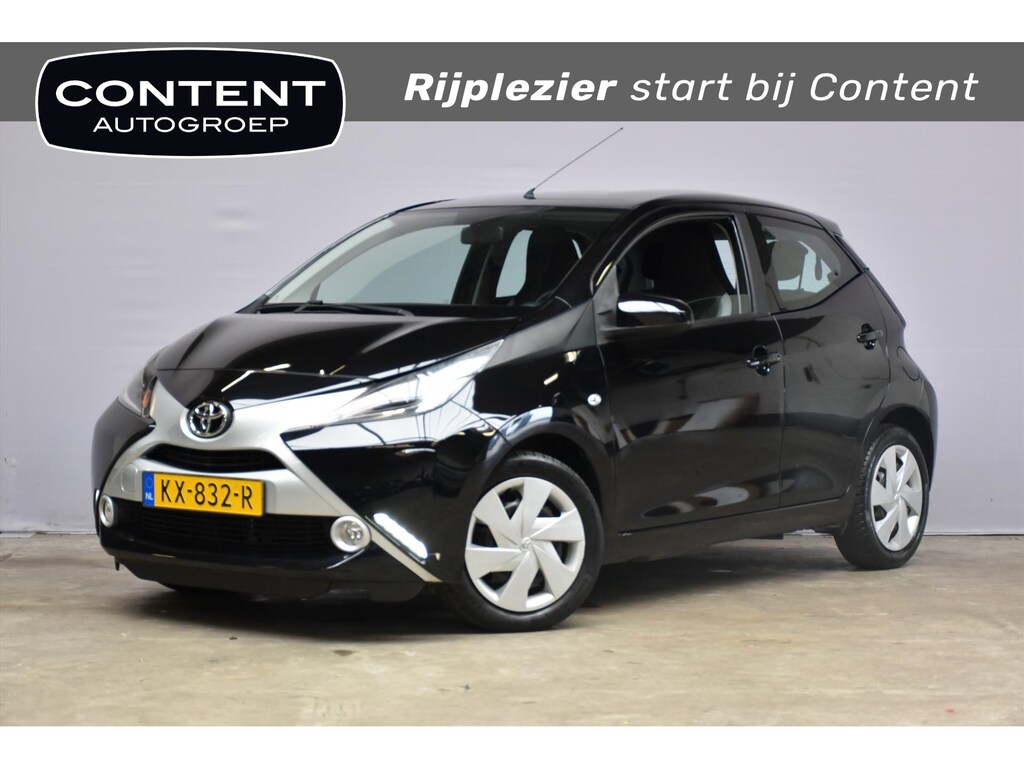 Toyota Aygo 1.0 VVT-i 69pk 5D x-play Cruise 24.000KM!